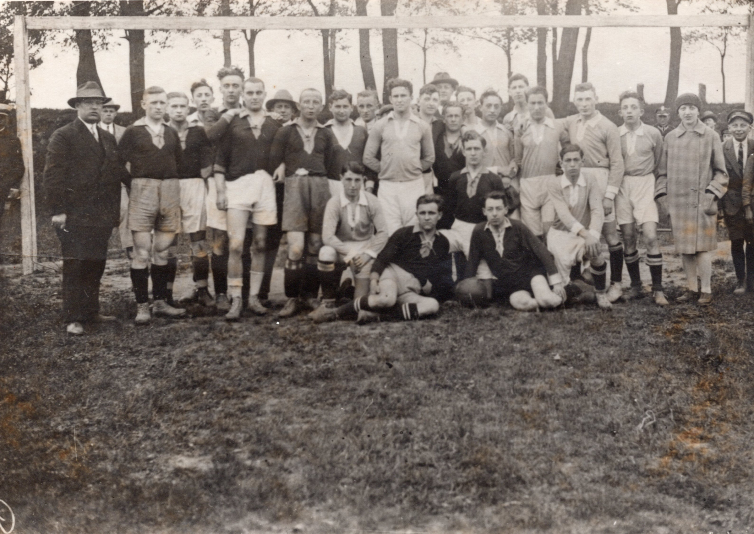 04b Izi Sonnabend i żydowska drużyna piłkarska 1934